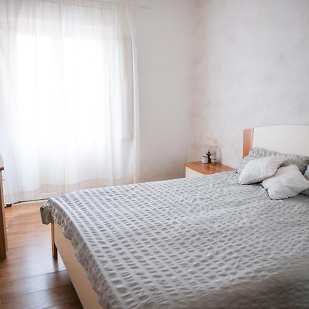 Le Chevalier Apartment Castiglione De Sicilia Bagian luar foto
