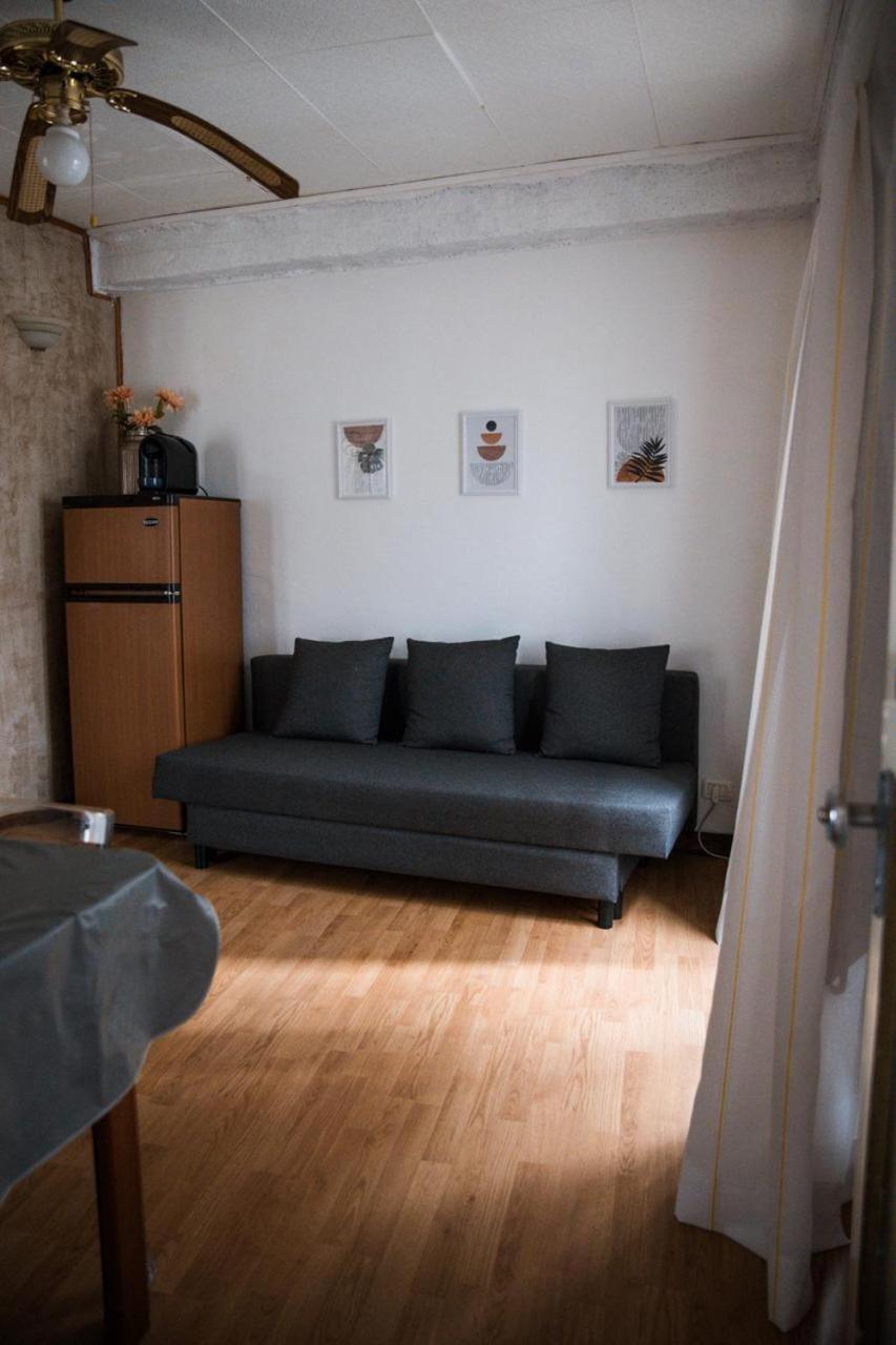 Le Chevalier Apartment Castiglione De Sicilia Bagian luar foto
